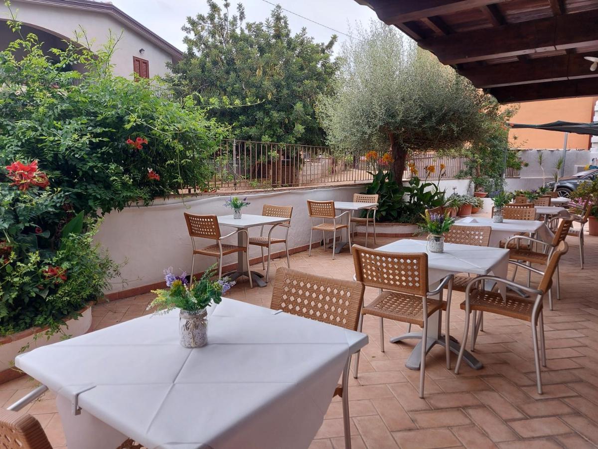 Hotel Plammas Santa Maria Navarrese Eksteriør billede