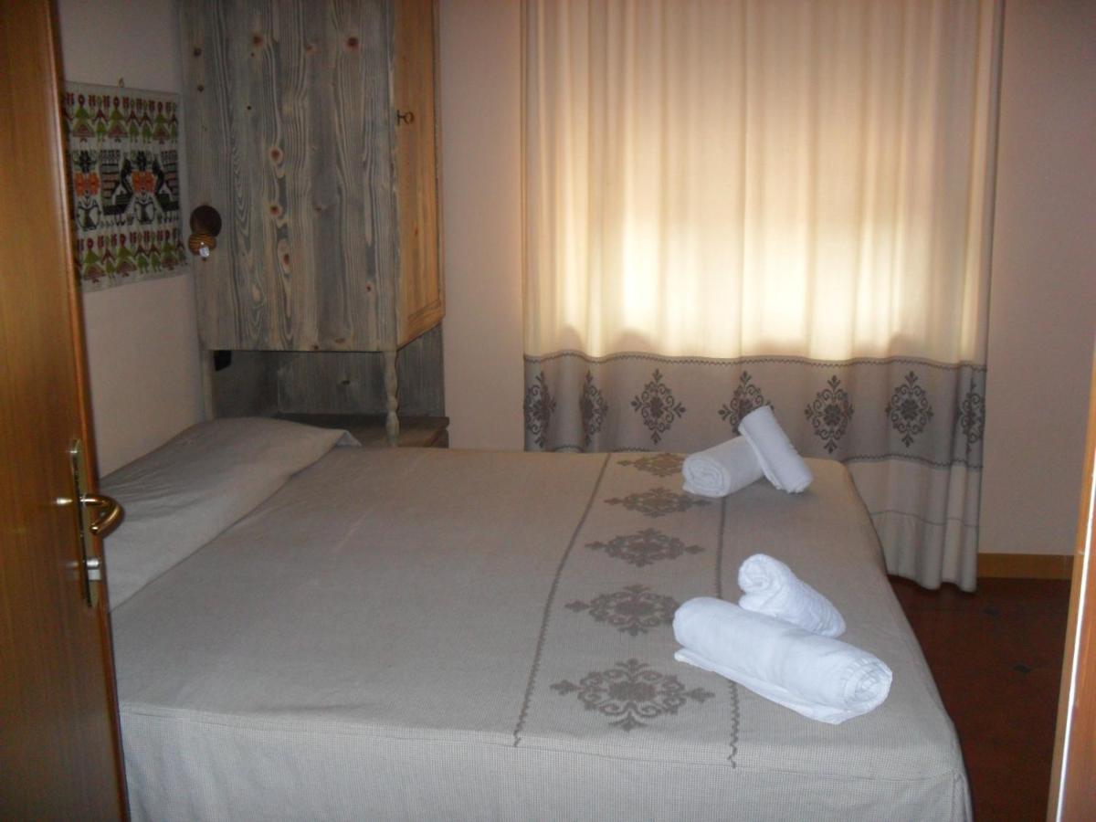 Hotel Plammas Santa Maria Navarrese Eksteriør billede