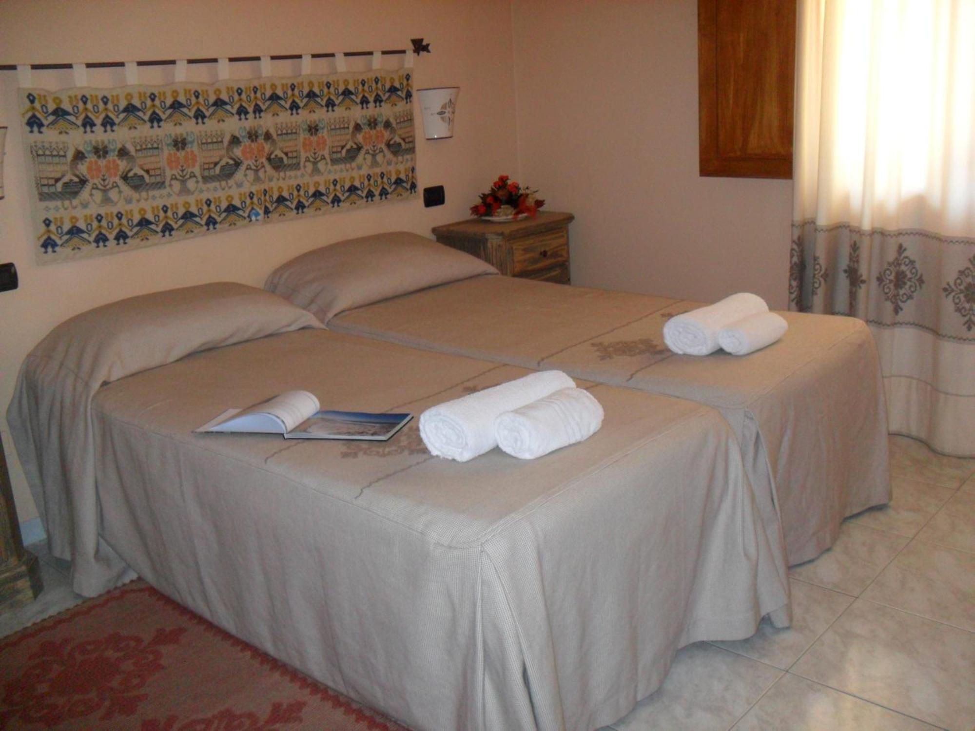 Hotel Plammas Santa Maria Navarrese Eksteriør billede