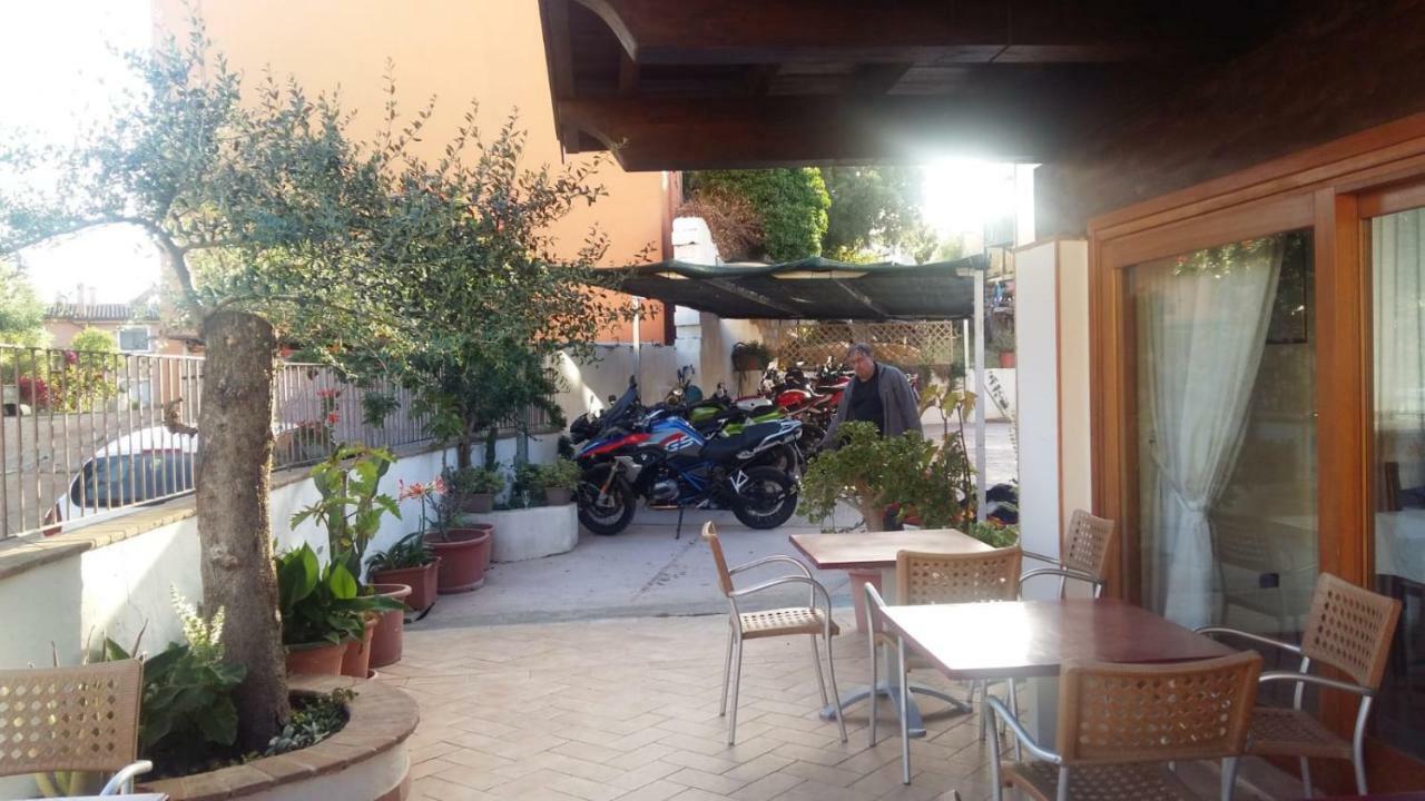 Hotel Plammas Santa Maria Navarrese Eksteriør billede